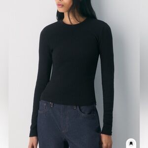 GREAT CONDITION Aritzia HomeStretch Ribbed Long Sleeve